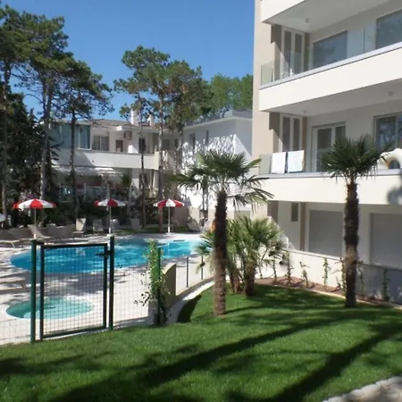 דירה Modern And Equipped Living With Pool *